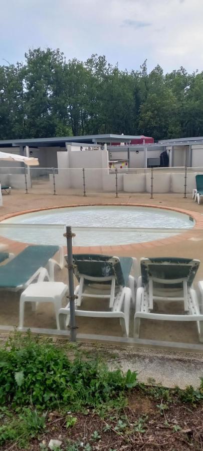 Duplex Dans Village Vacances En Ardeche Grospierres Exterior foto